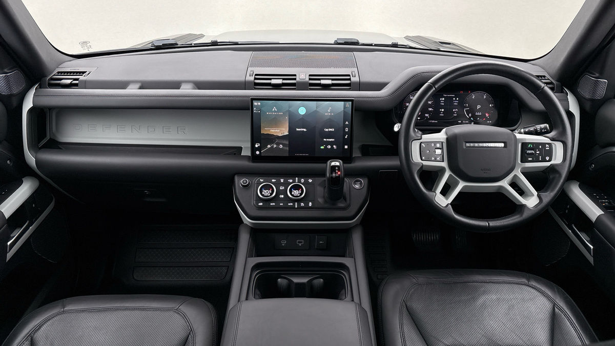 Land Rover Defender 110 Urban Image 12