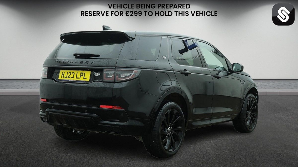Land Rover Discovery Sport Image 4