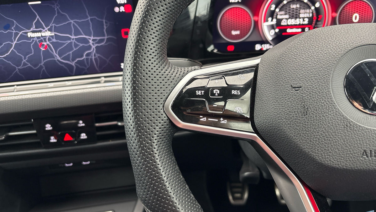 Volkswagen Golf Image 13