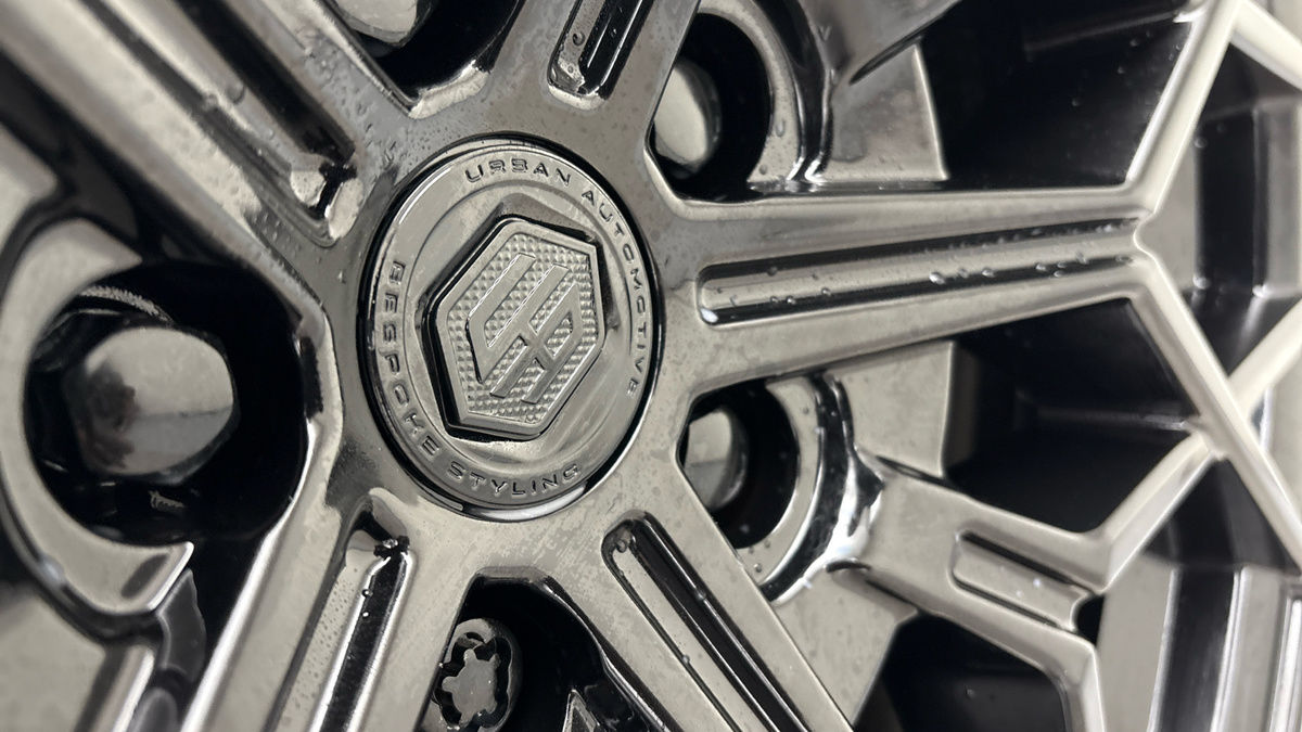 Land Rover Defender 110 Urban Image 27