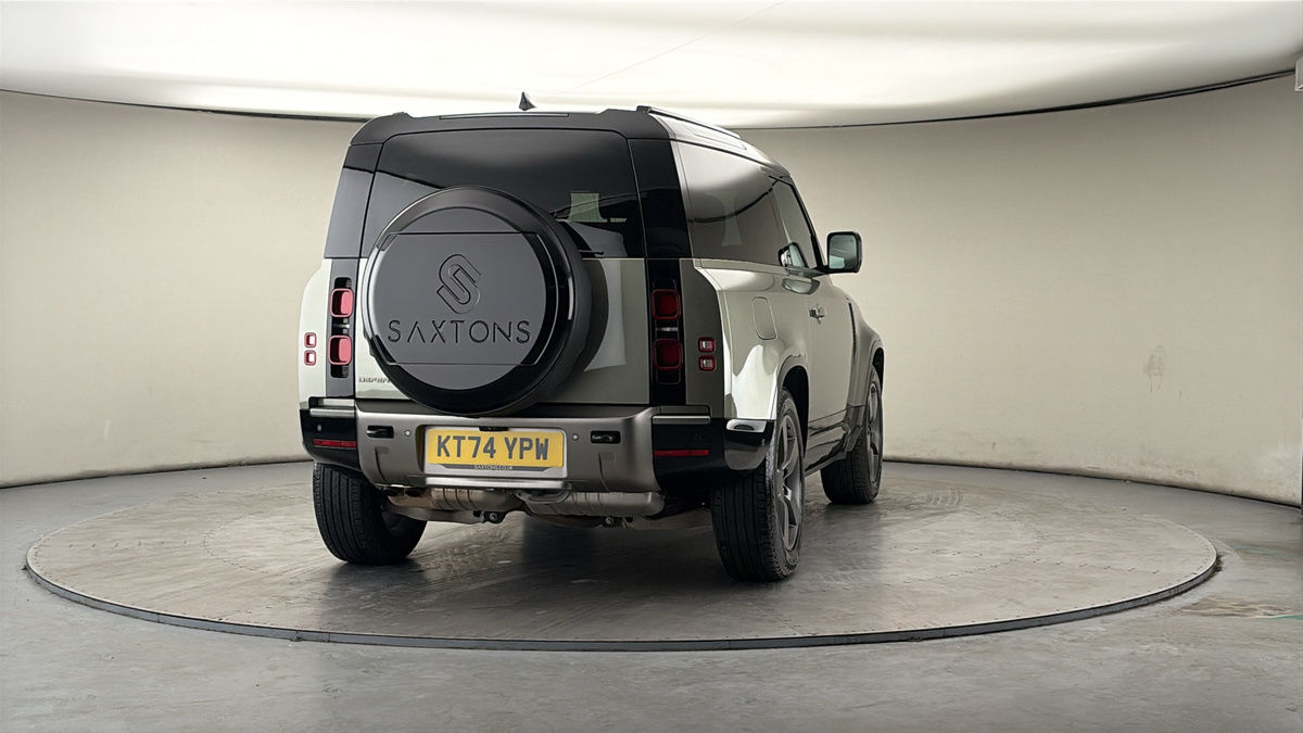 More views of Land Rover Defender 90