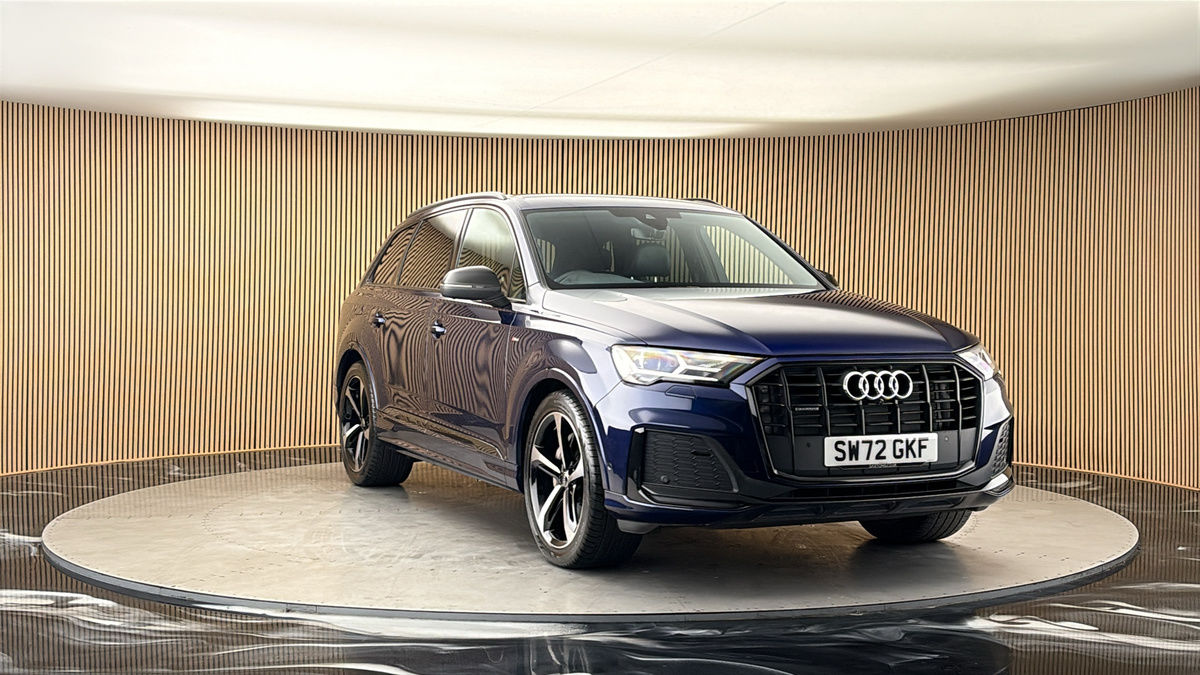 More views of Audi Q7