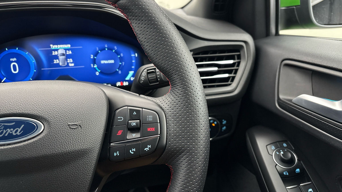 Ford Focus Image 14