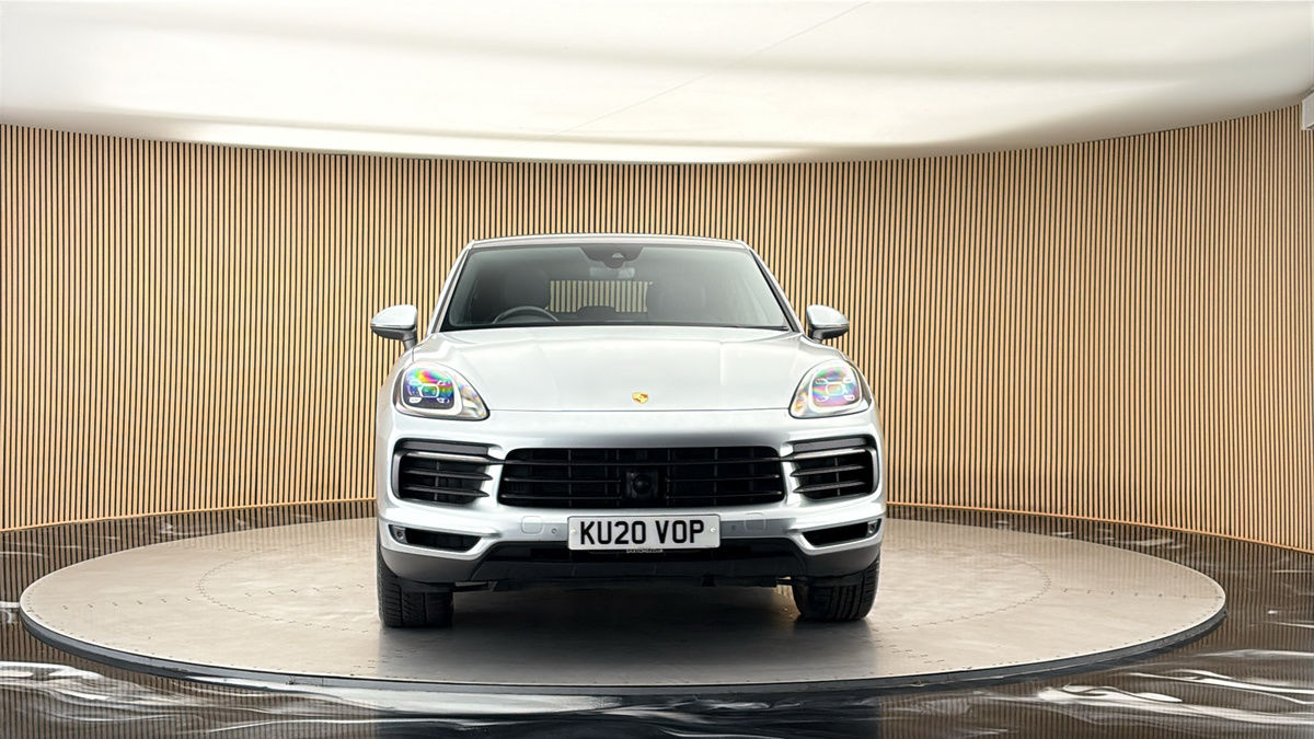 More views of Porsche Cayenne