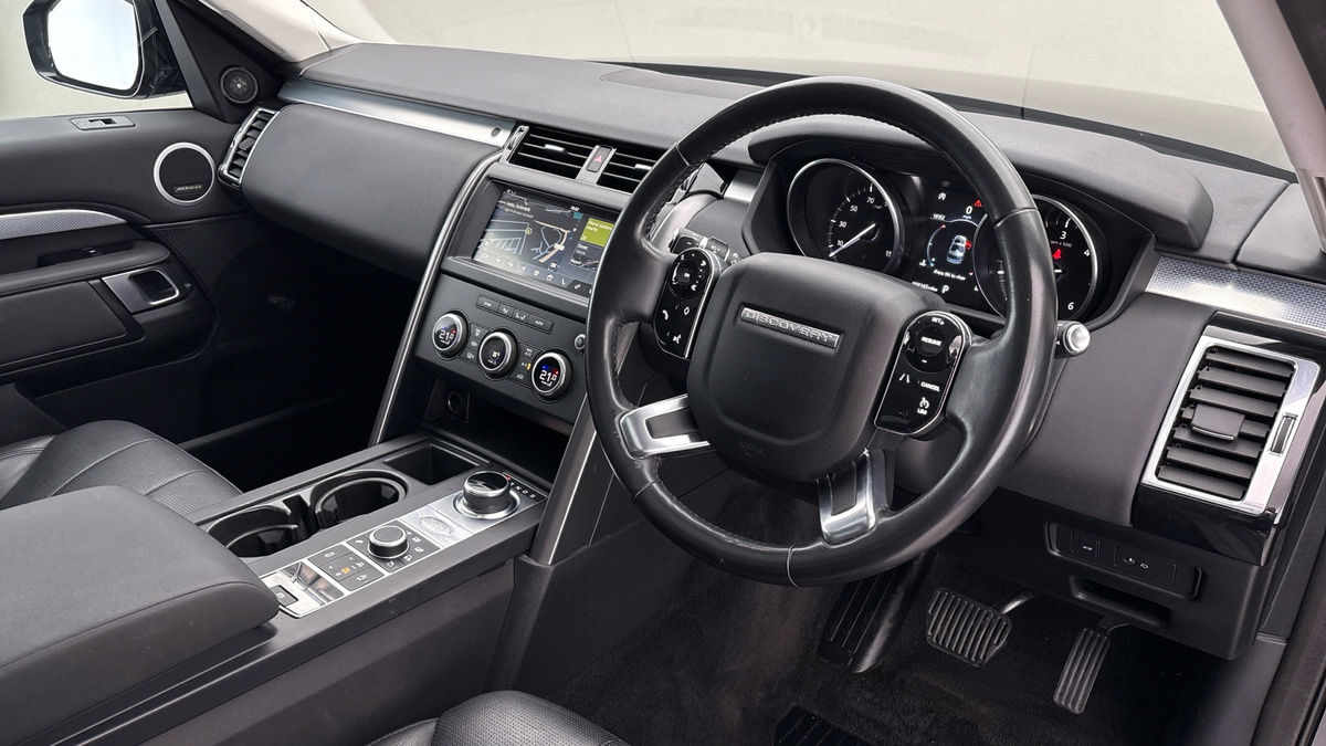 Land Rover Discovery Image 5