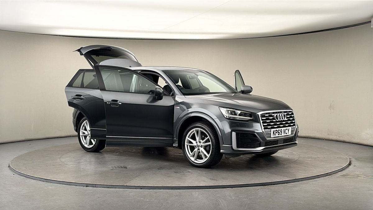 More views of Audi Q2