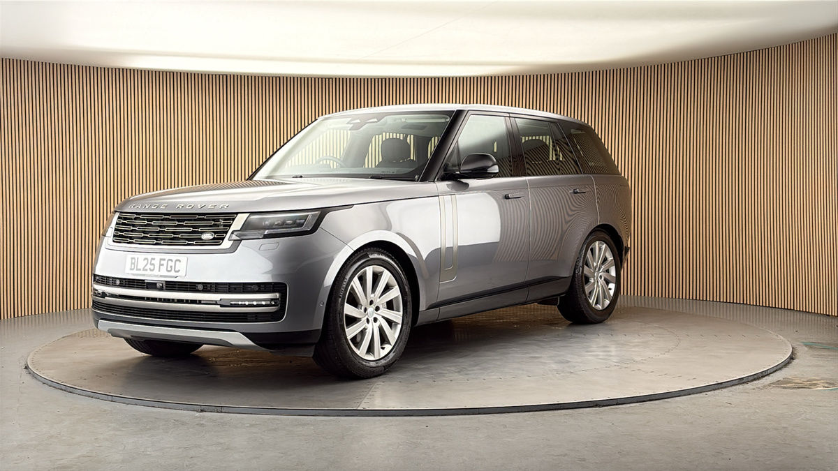 More views of Land Rover Range Rover