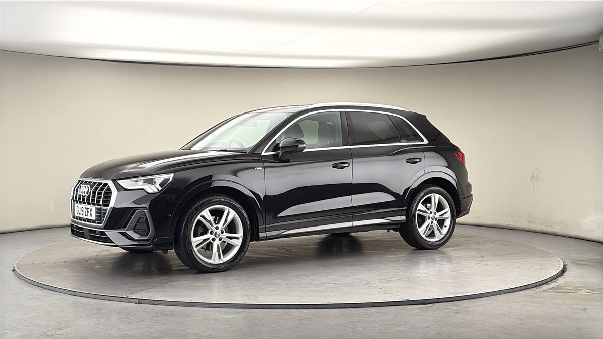 More views of Audi Q3