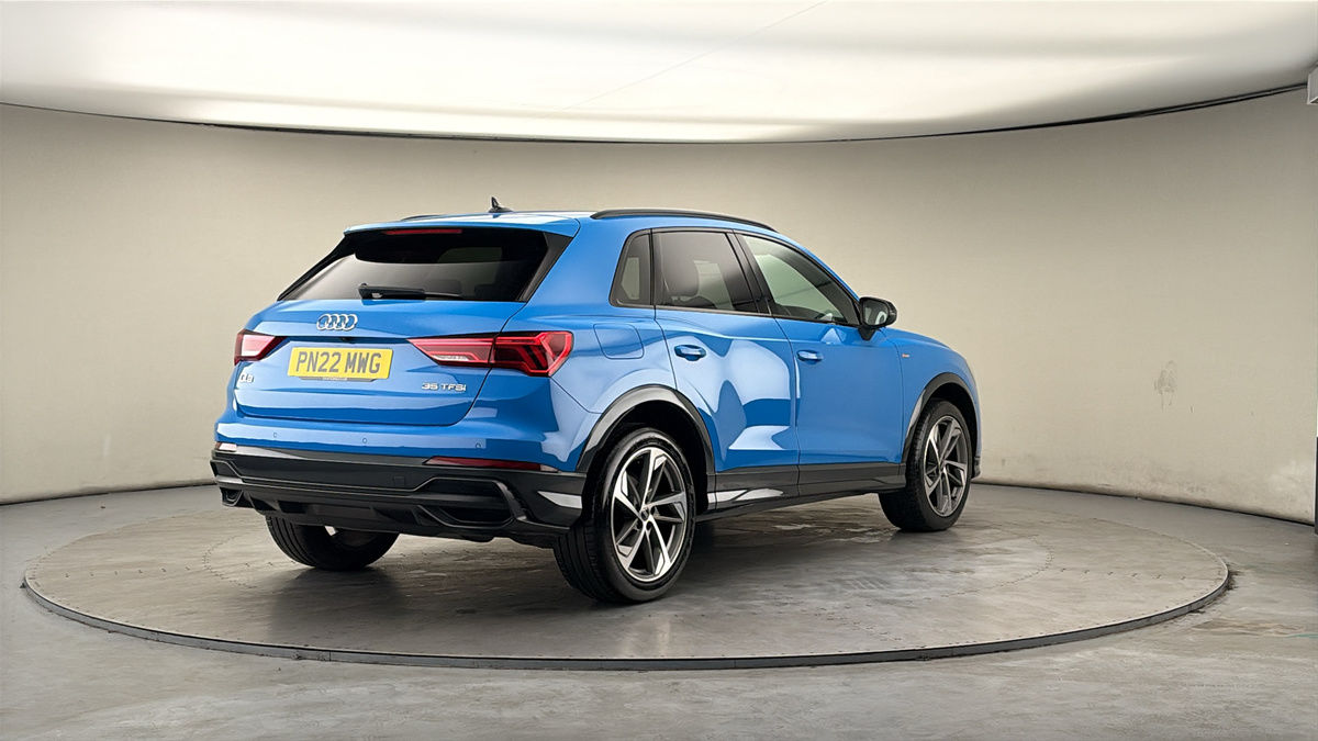 More views of Audi Q3