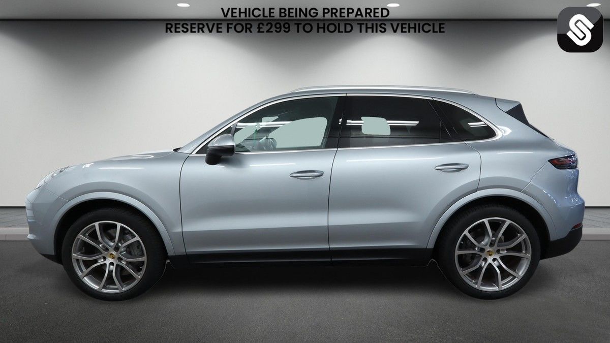 Porsche Cayenne Image 6