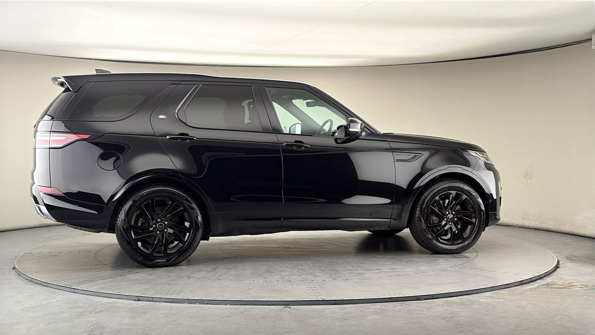 More views of Land Rover Discovery