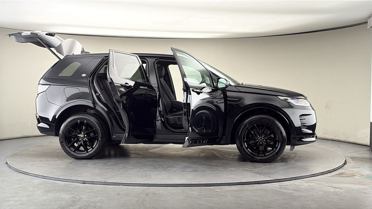 More views of Land Rover Discovery Sport