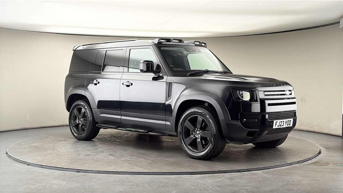 More views of Land Rover Defender 110