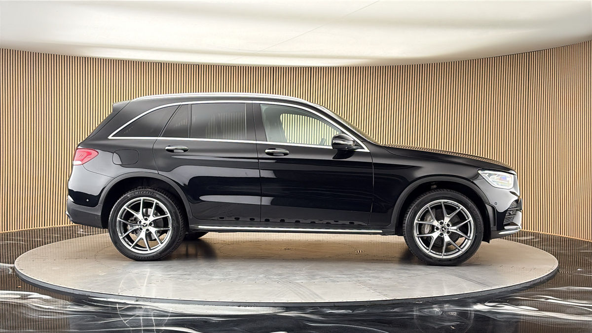 More views of Mercedes-Benz GLC