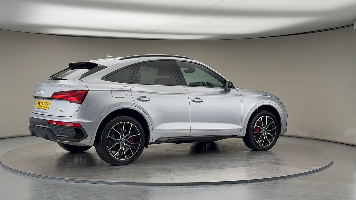 More views of Audi Q5