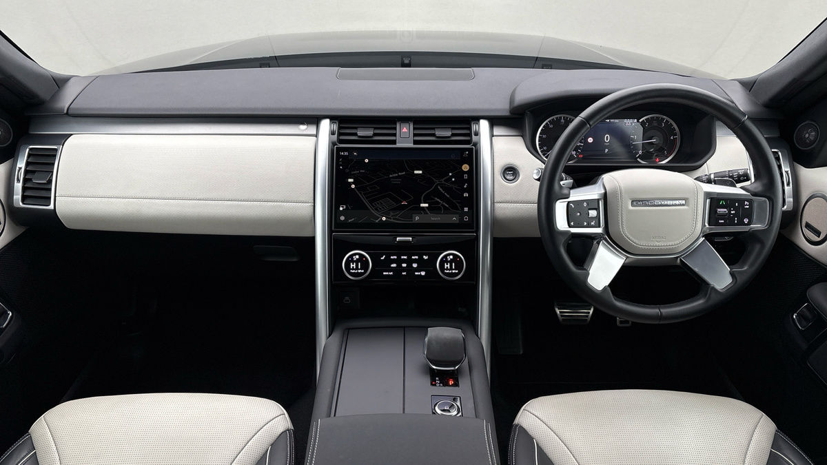 Land Rover Discovery Image 12