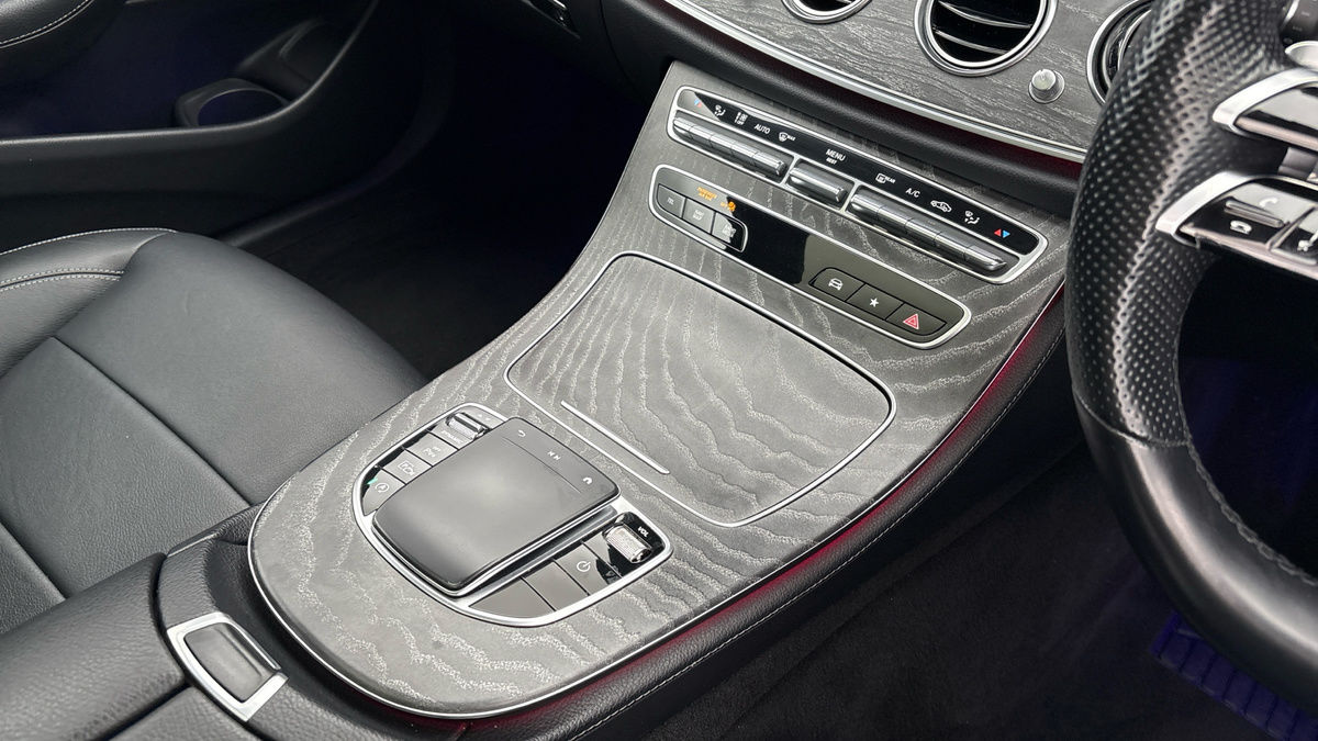 Mercedes-Benz E Class Image 18