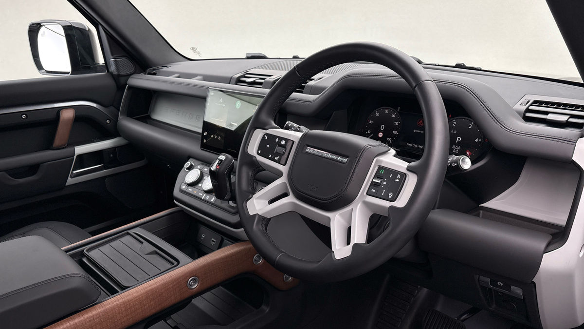 Land Rover Defender 110 Urban Image 5