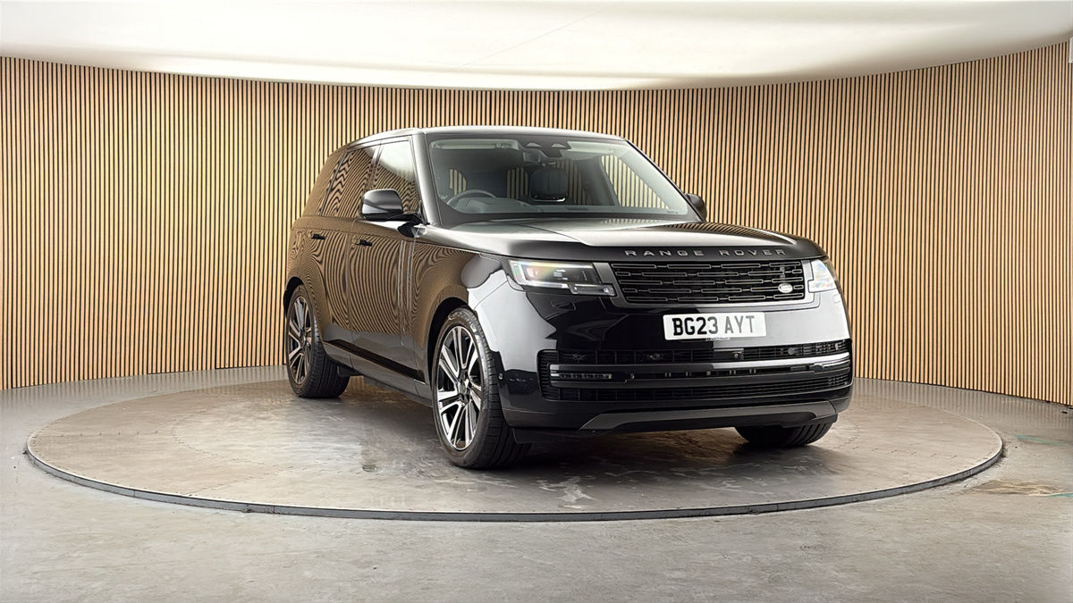 More views of Land Rover Range Rover