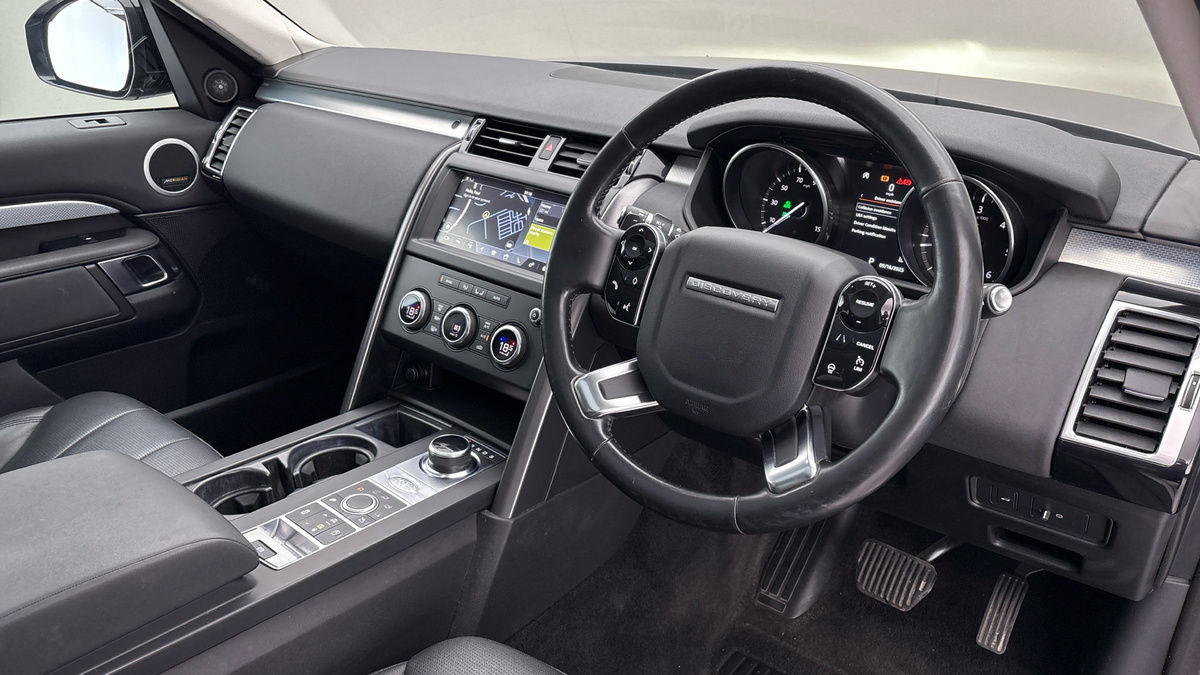 Land Rover Discovery Image 5