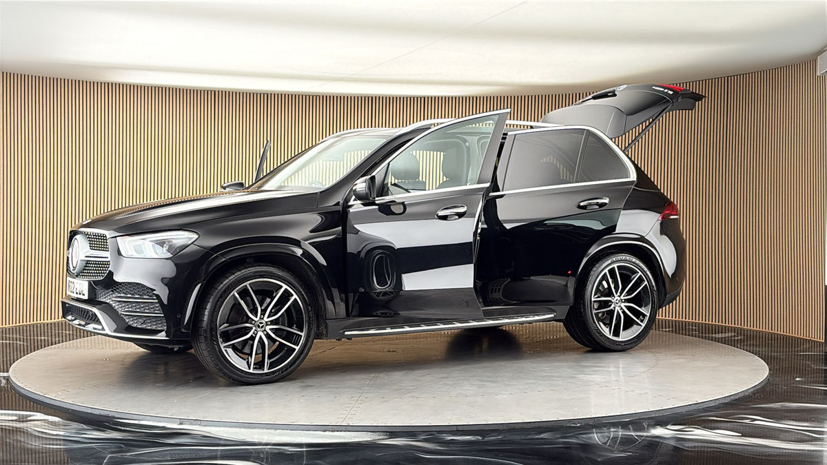 More views of Mercedes-Benz GLE
