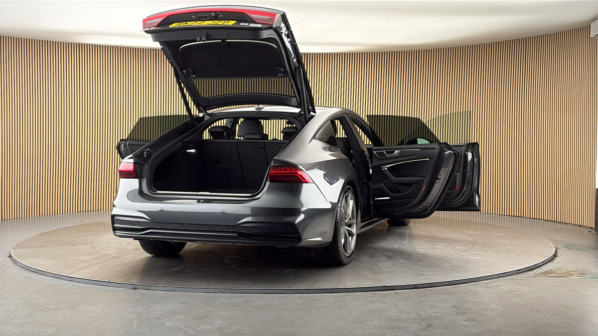 More views of Audi A7