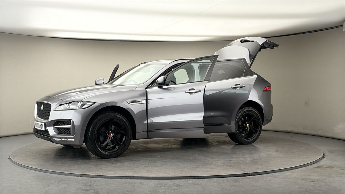 More views of Jaguar F-PACE