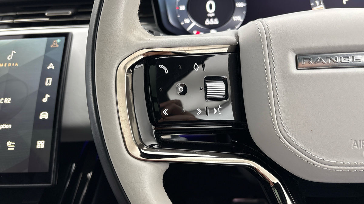 Land Rover Range Rover Sport Image 13