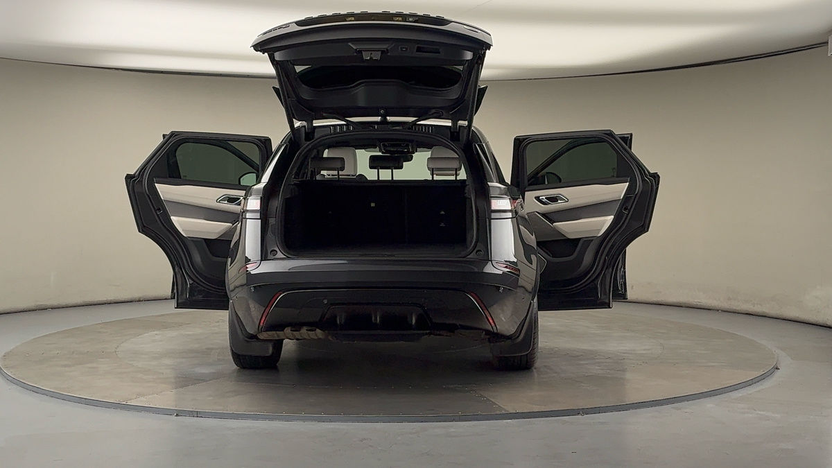 More views of Land Rover Range Rover Velar
