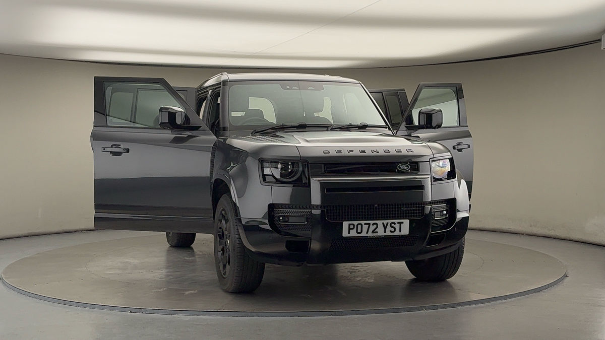 More views of Land Rover Defender 110