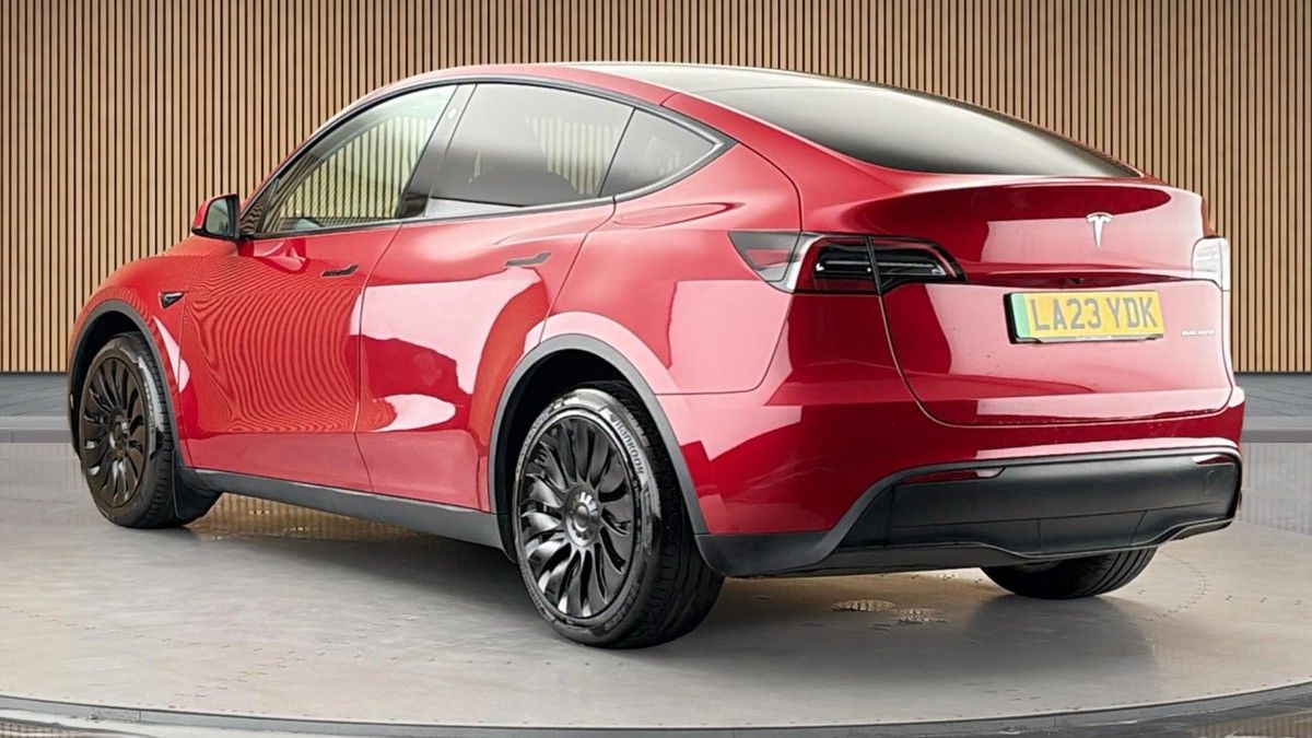 Tesla Model Y Image 2
