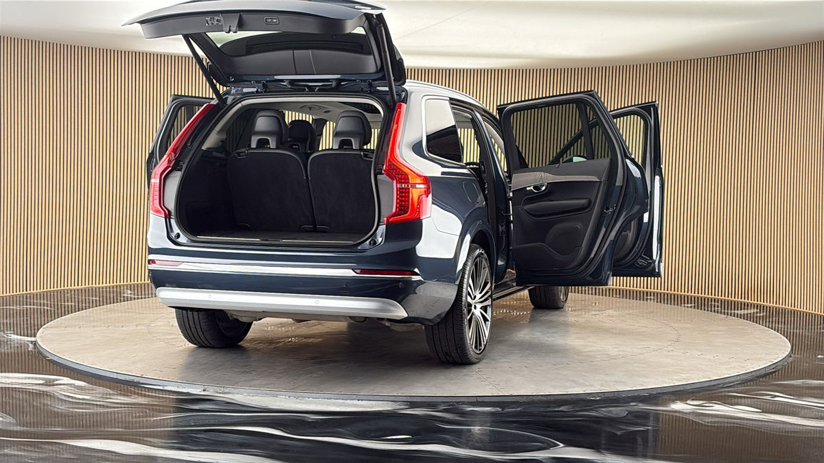 More views of Volvo XC90