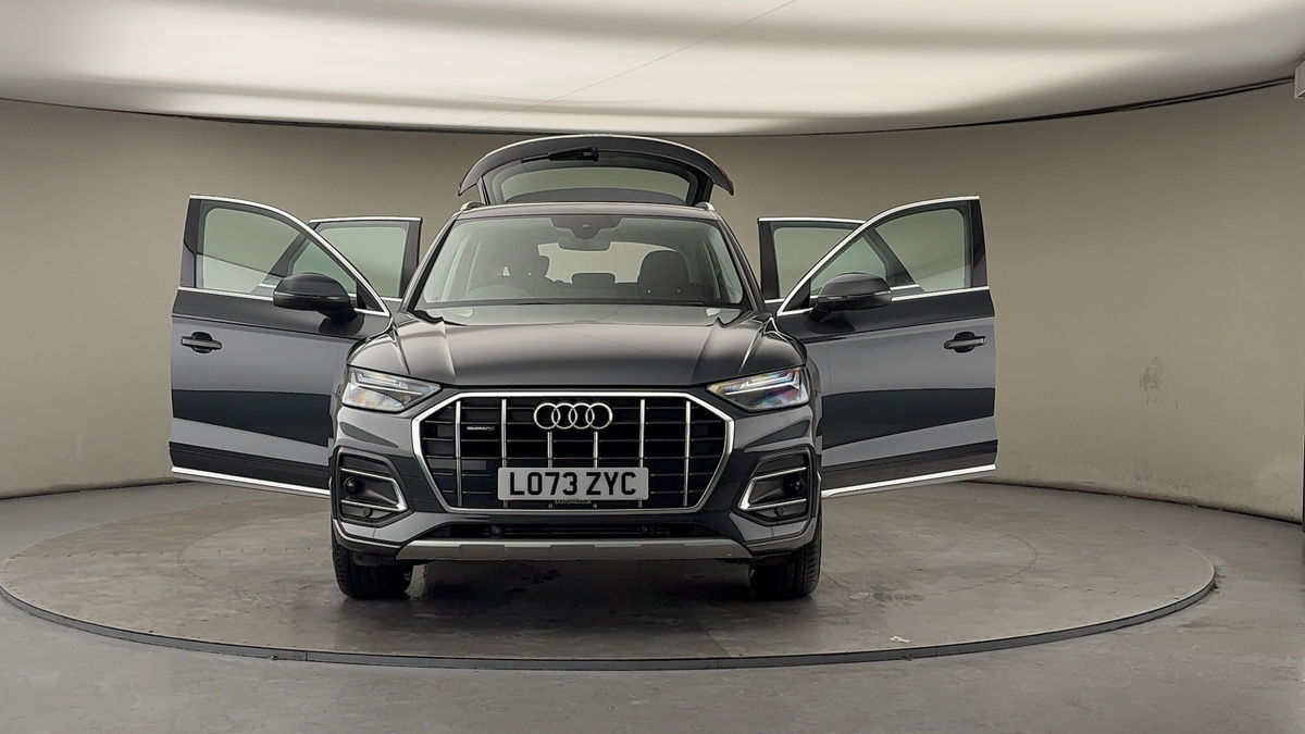 More views of Audi Q5