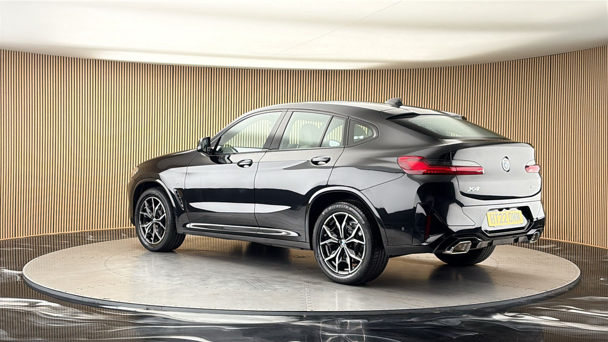 More views of BMW X4