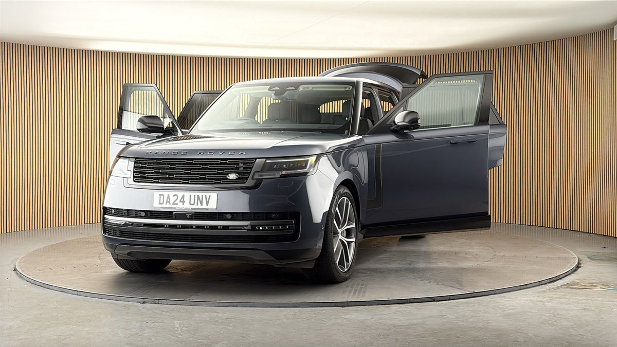 More views of Land Rover Range Rover