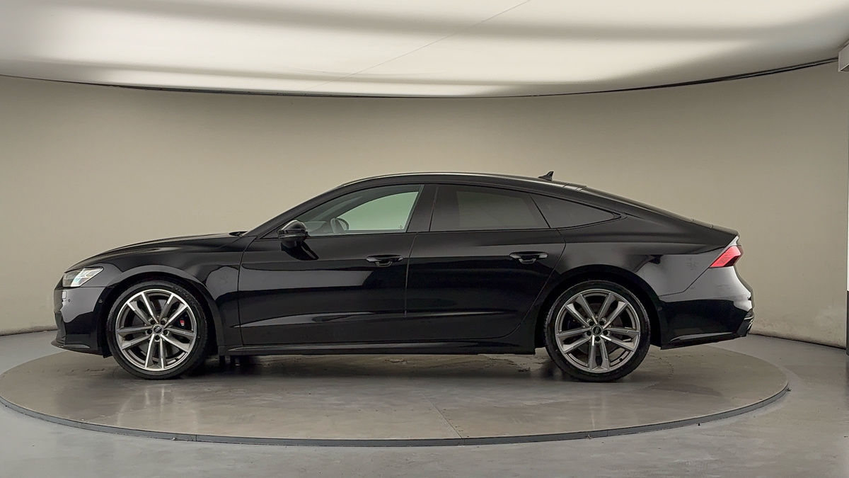 More views of Audi S7