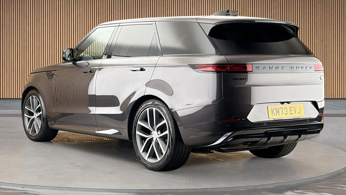 Land Rover Range Rover Sport Image 2
