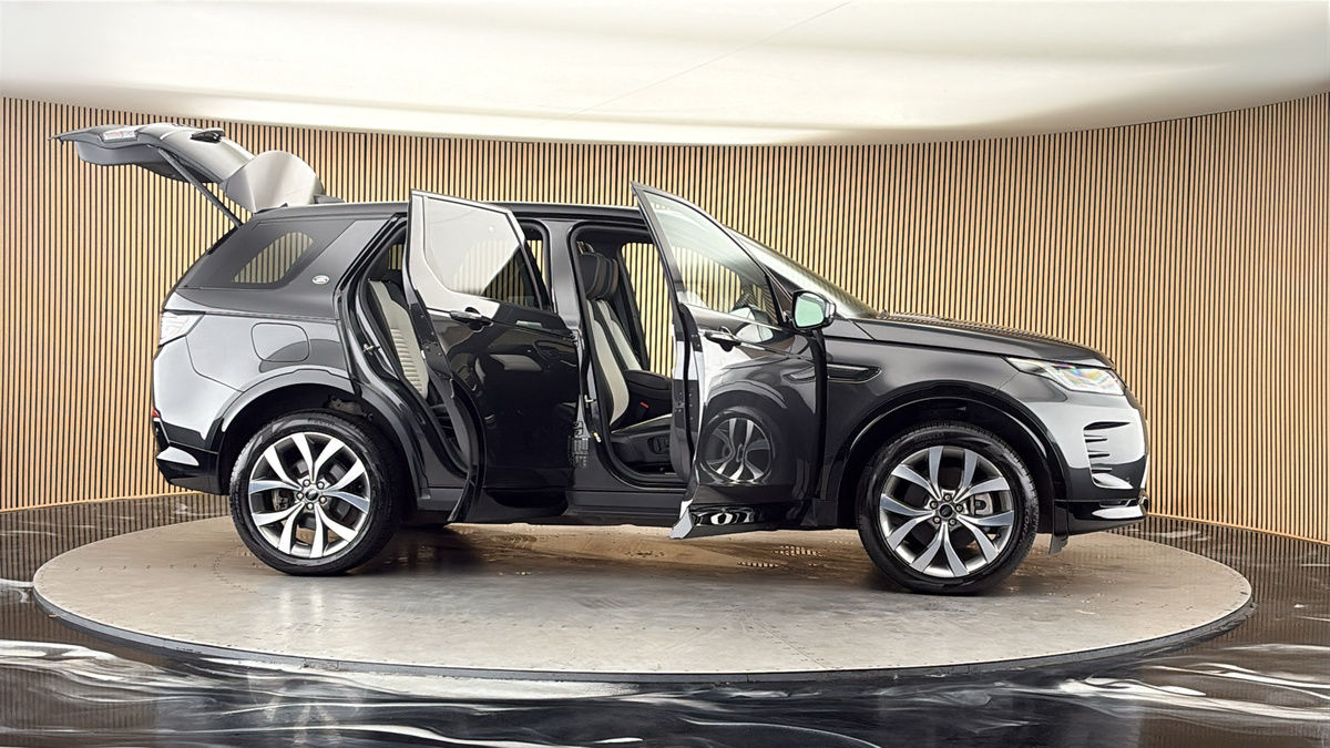More views of Land Rover Discovery Sport