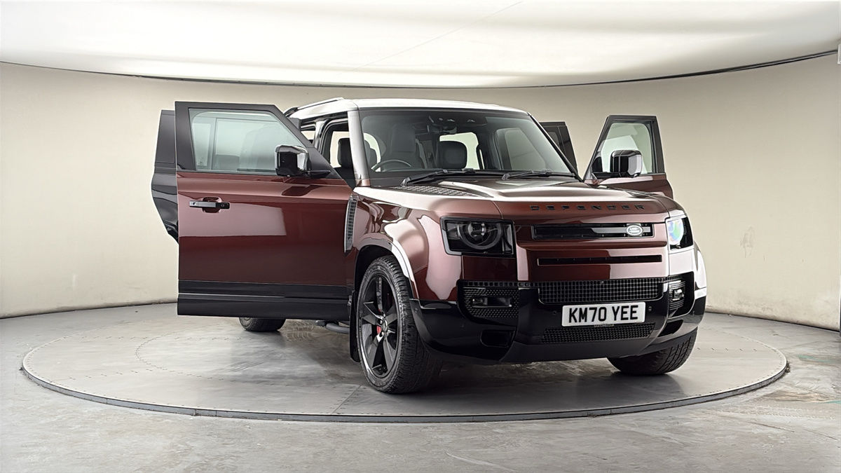 More views of Land Rover Defender 110