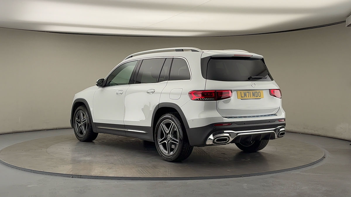 Mercedes-Benz GLB Image 2