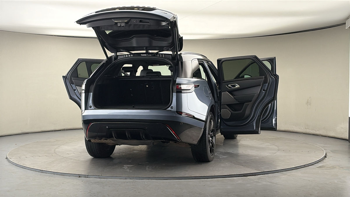 More views of Land Rover Range Rover Velar