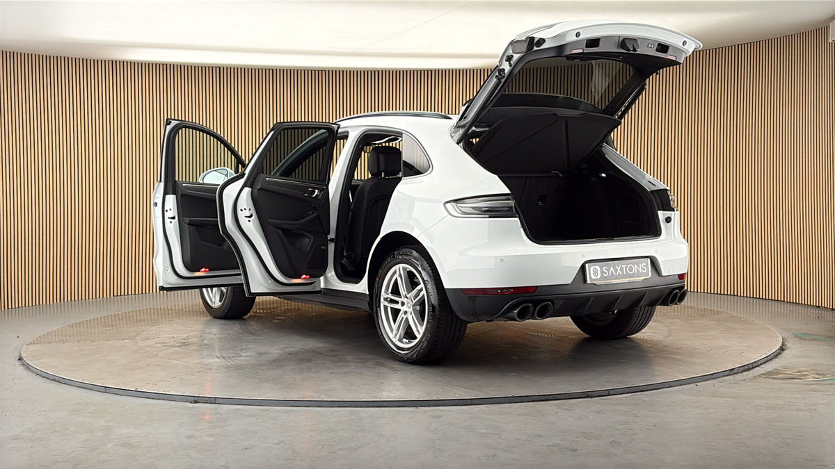 Porsche Macan Image 23