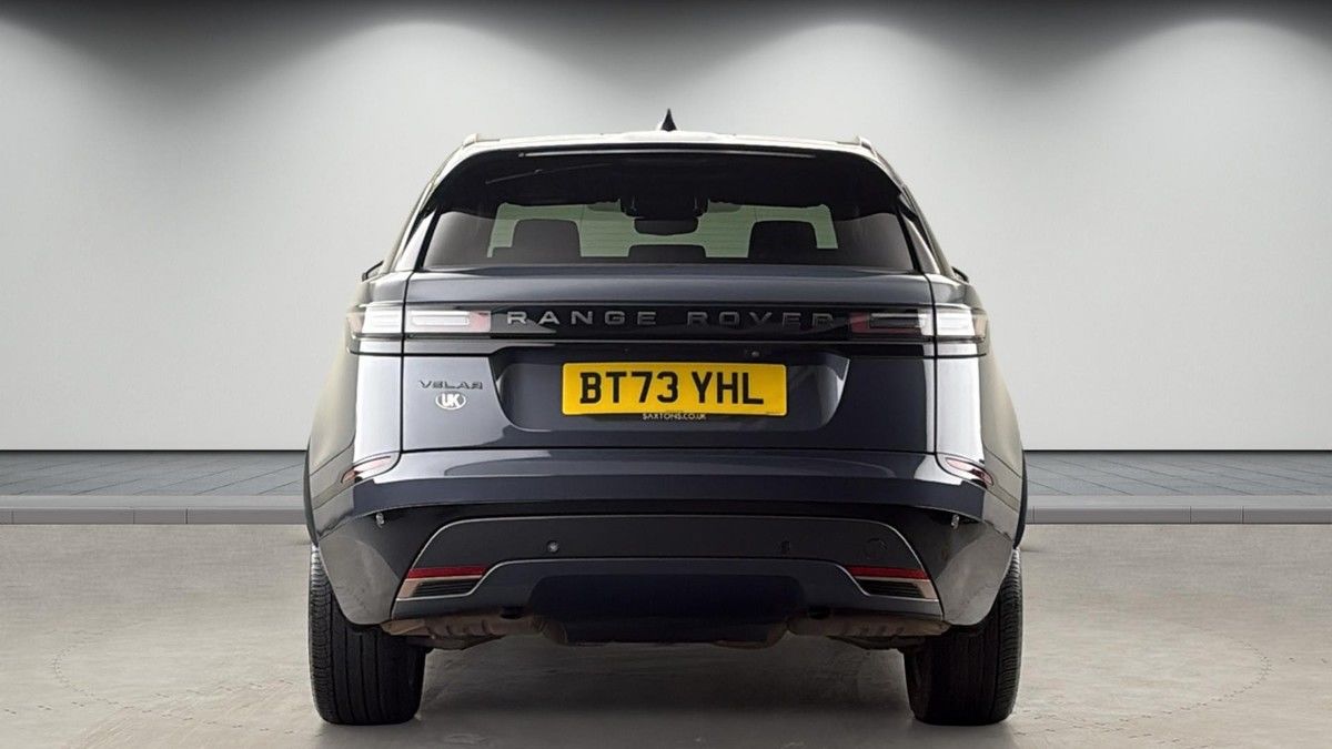 Land Rover Range Rover Velar Image 4