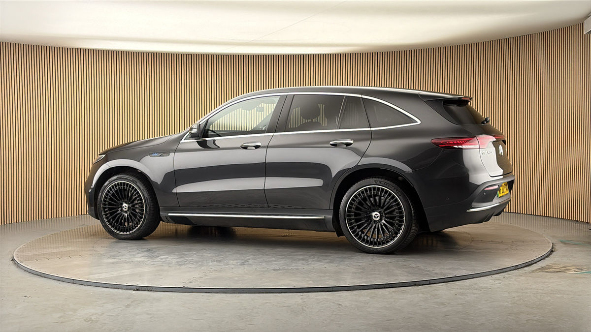 More views of Mercedes-Benz EQC