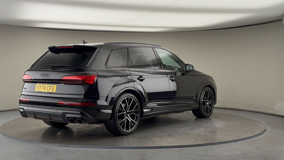 More views of Audi SQ7