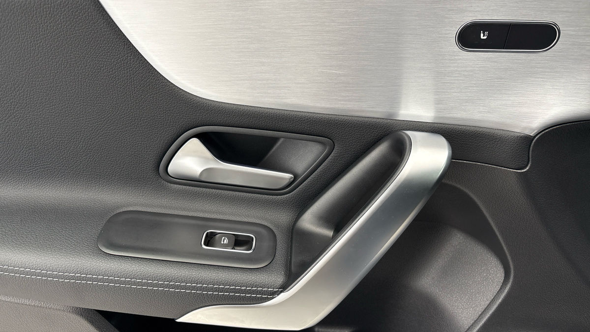 Mercedes-Benz A Class Image 19