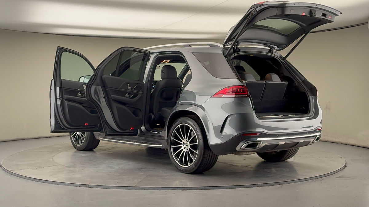 More views of Mercedes-Benz GLE