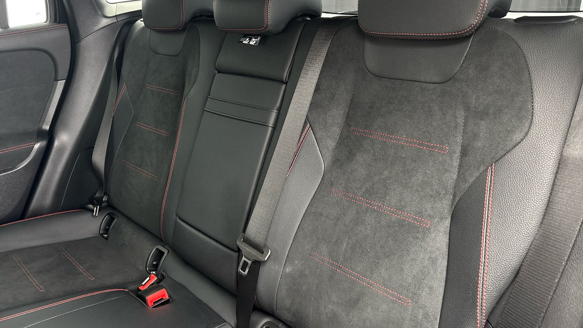 Mercedes-Benz EQA Image 8