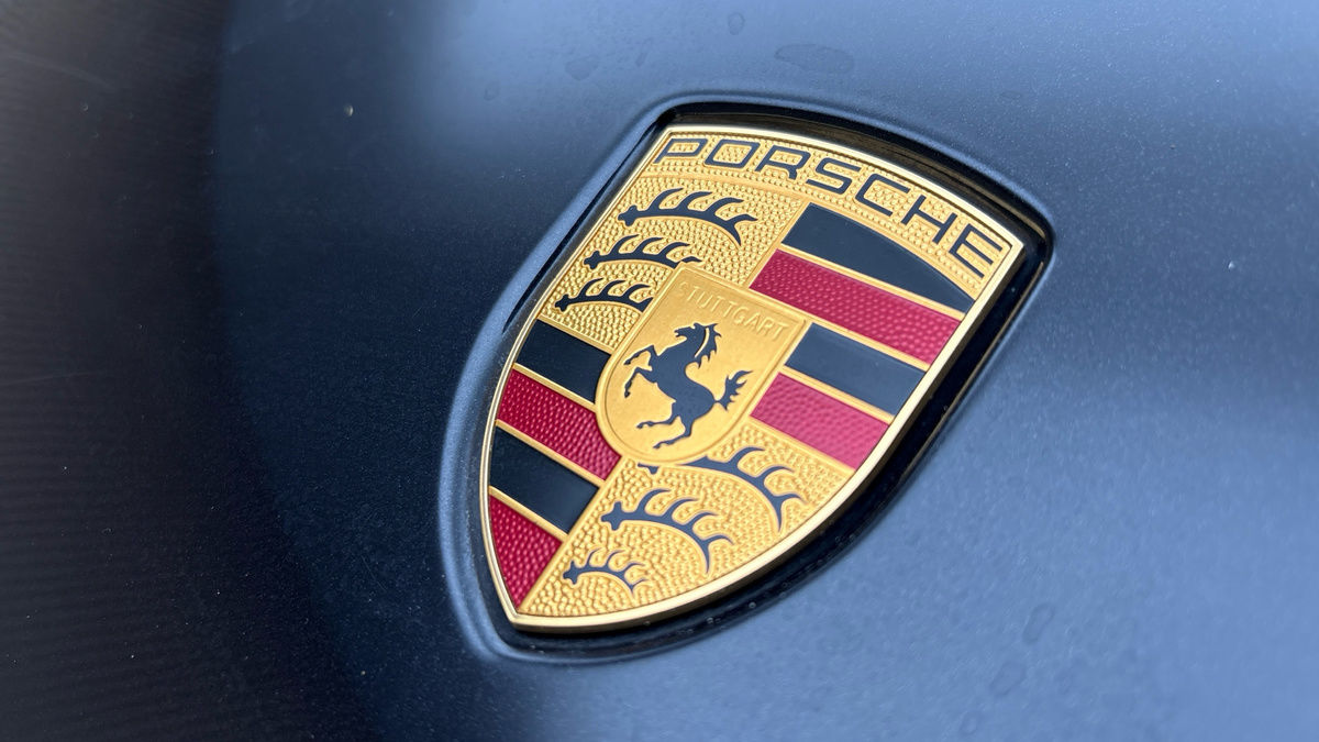 Porsche Taycan Image 24