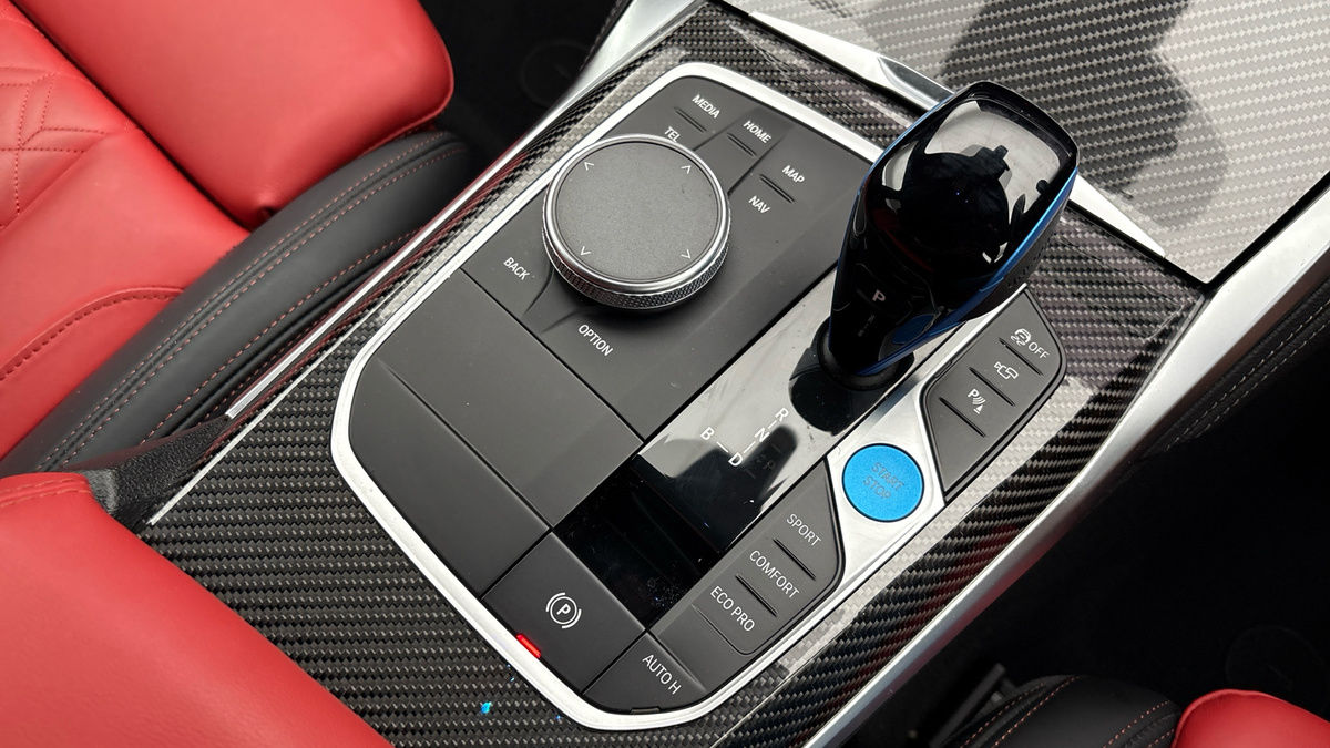More views of BMW i4
